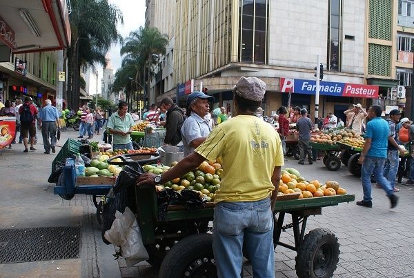 Informalidad laboral, otro desafío del centro de Medellín