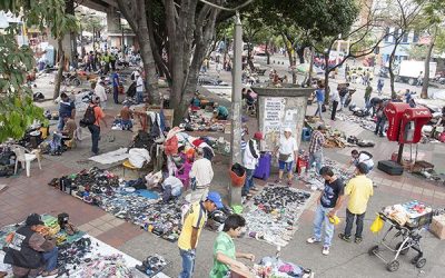 Comerciantes del Bazar de los puentes plataforma A y B, reciben ofertas de empleo