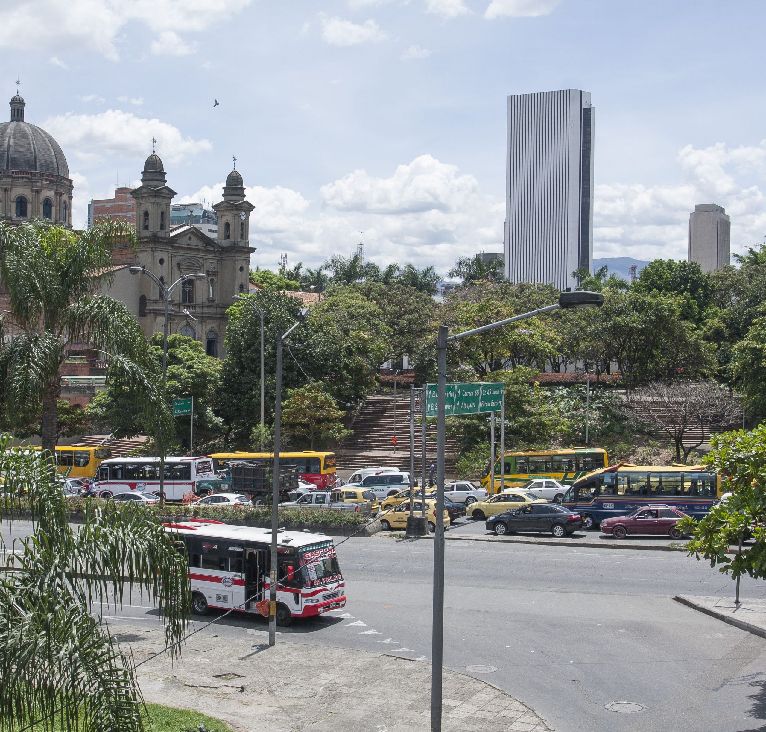 Pico y placa en Medellín lunes 30 de octubre de 2023