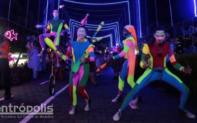 En Navidad, el centro es postal de música, arte y luces