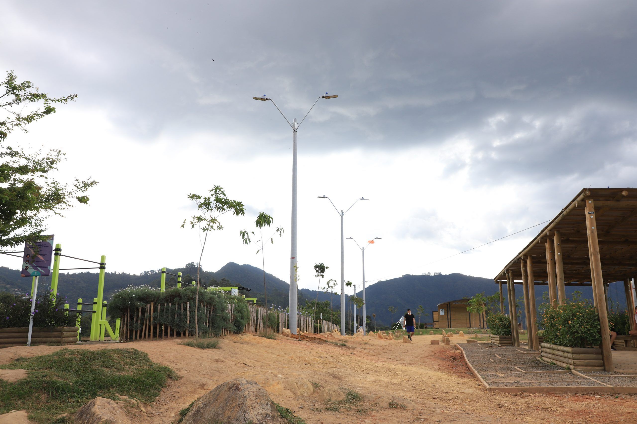 medellín estrena alumbrado público luminarias nuevas