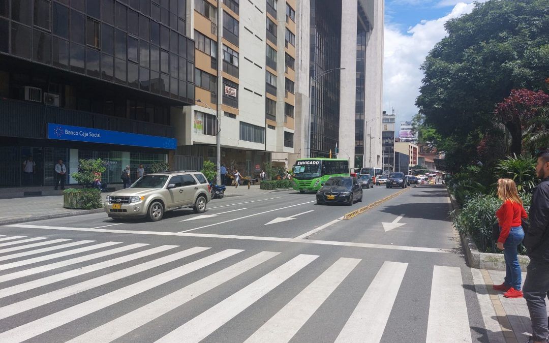 Pico y placa en Medellín lunes 25 de julio