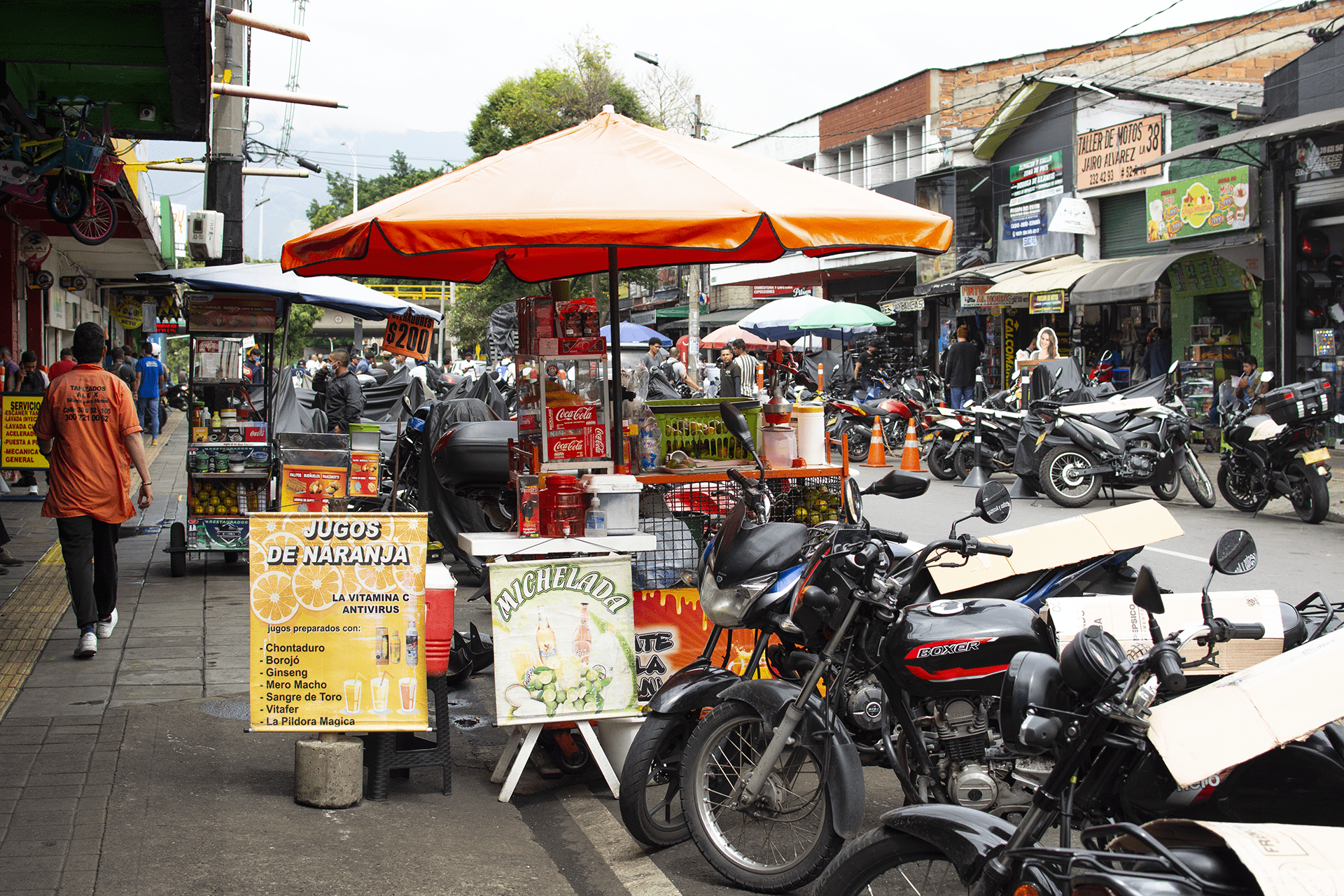 fotodenuncia parqueadero de motos