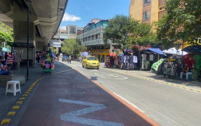 Bajos del metro, una zona perdida del centro