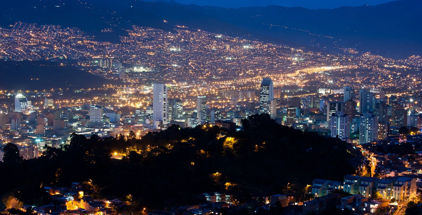 del centro propone foros panoramica medellin ciudad