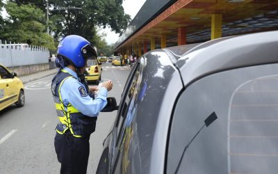 Pico y placa  en Medellín lunes 26 de febrero de 2024