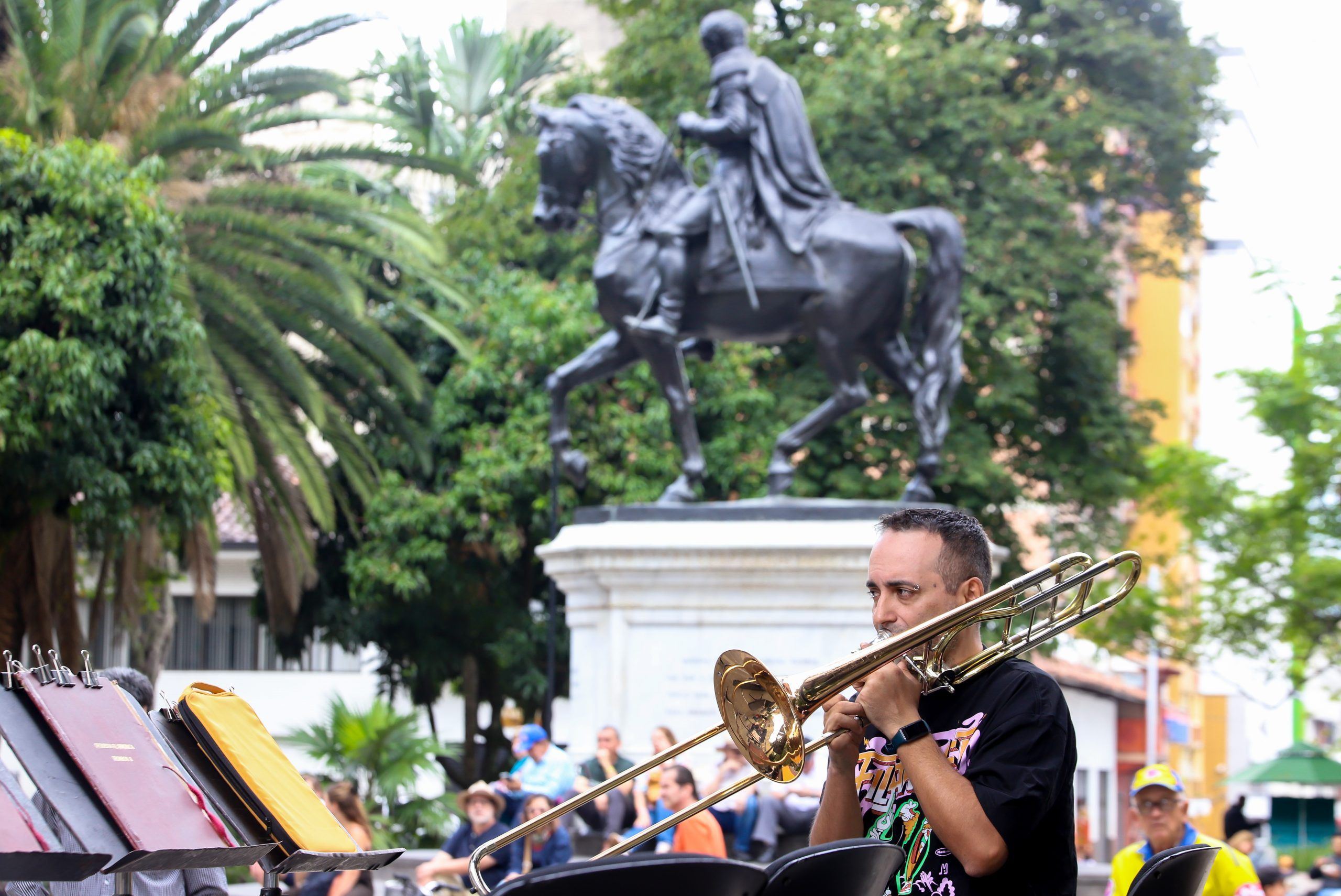 conciertos gratuitos de filarmed retreta parque bolívar