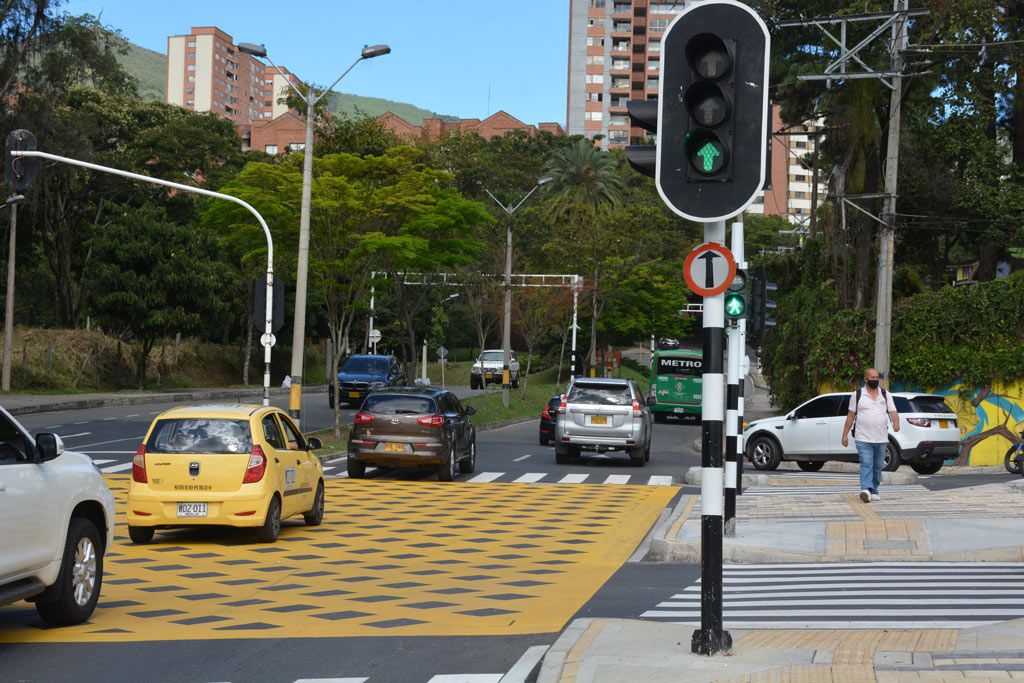 Peak and plaque in Medellín Thursday, May 2, 2024