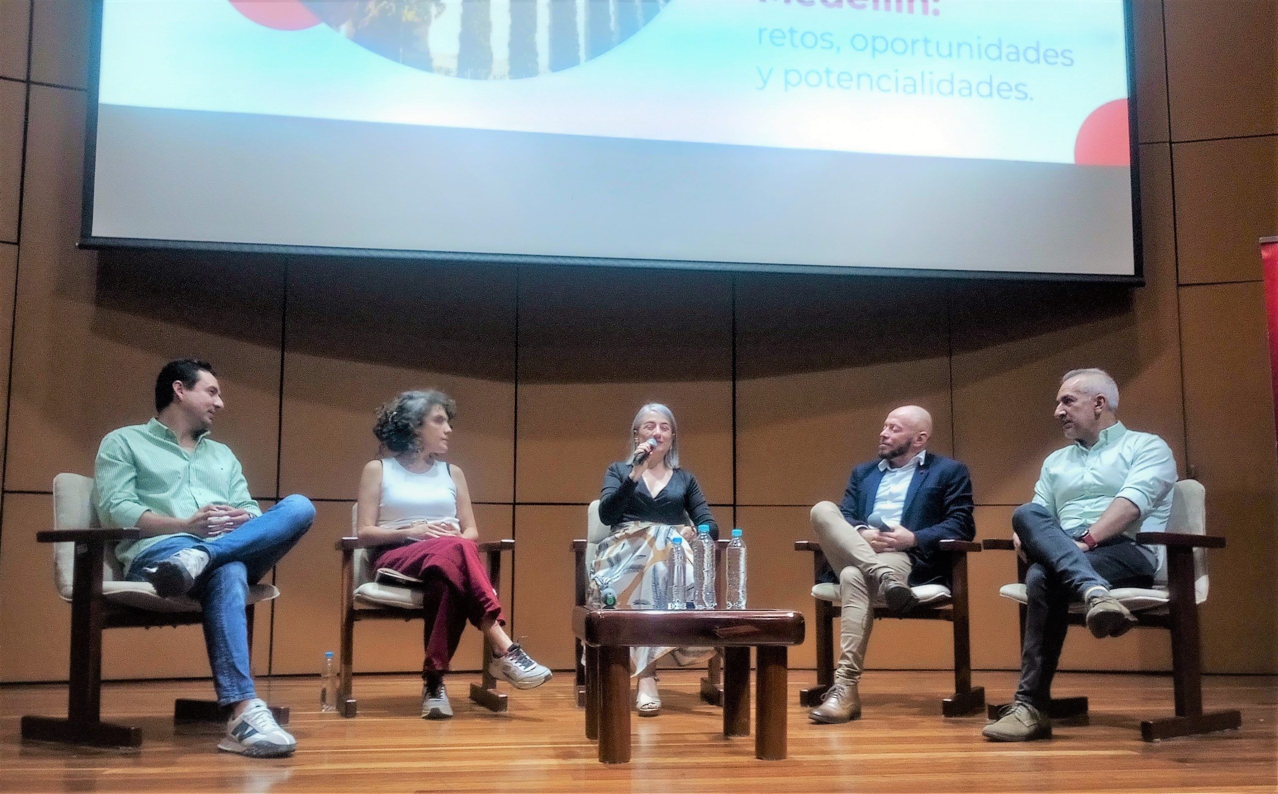 Medellín Takes Center Stage: Unveiling the City’s First-Ever Tourism Forum