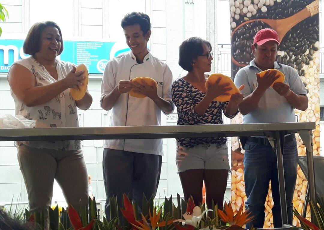 La Arepa Invita