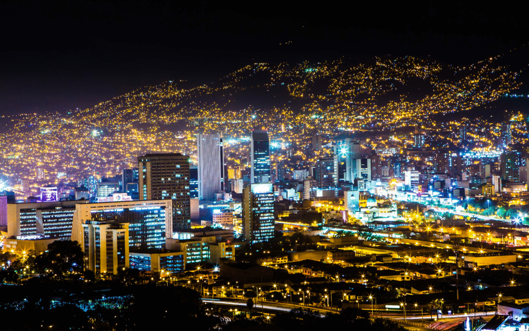 Universidad del centro de Medellín plantea soluciones ante crecimiento de contaminación lumínica