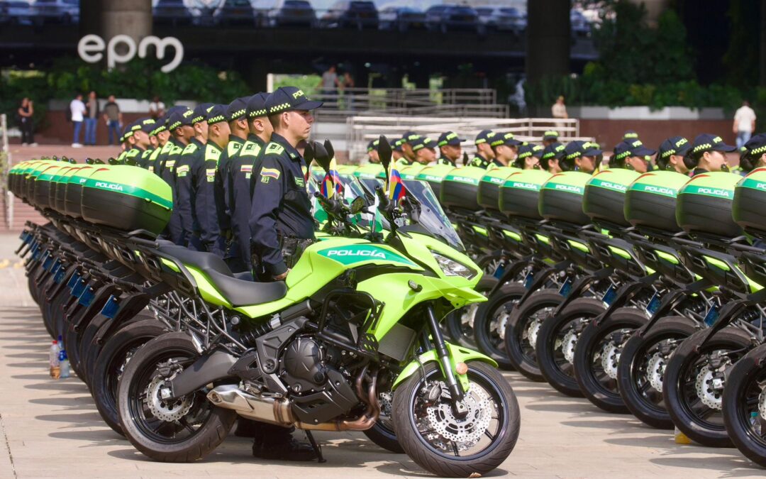 Más motos y nuevo grupo élite para enfrentar el crimen en Medellín