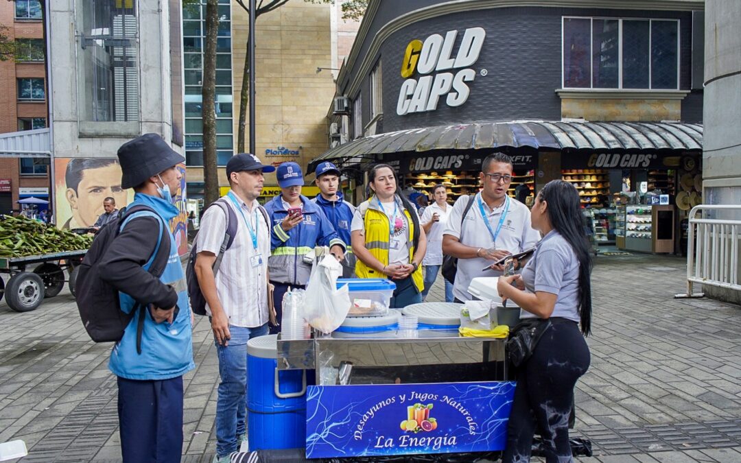 Limpieza y sensibilización ciudadana en calle Maturín busca mejorar el entorno en Guayaquil