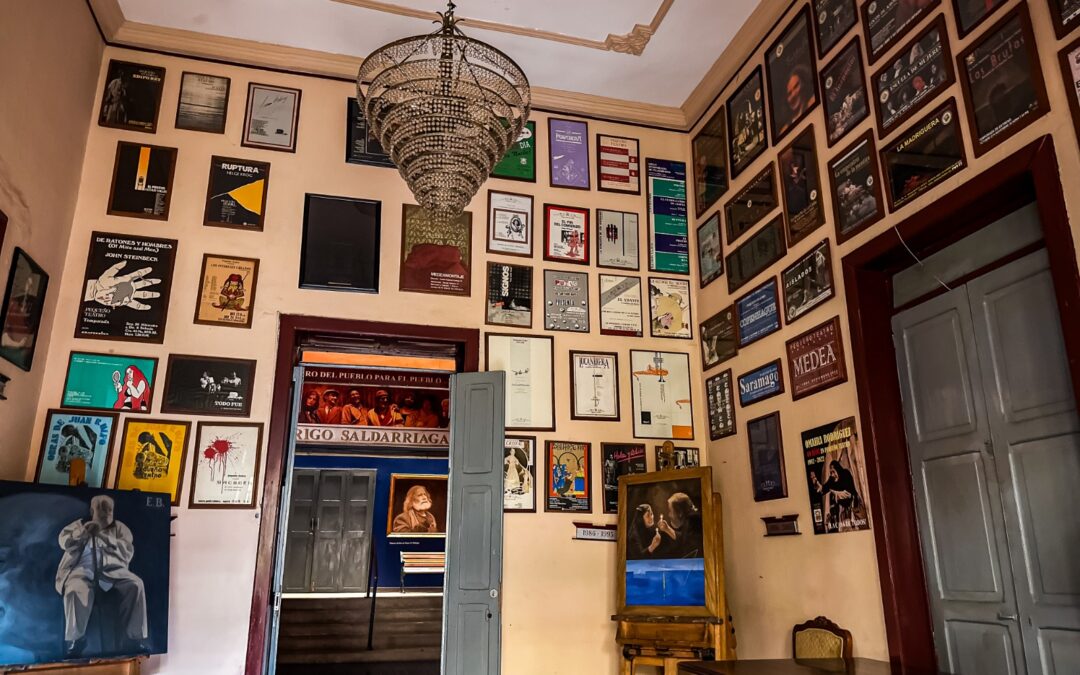 Caminata cultural invita a explorar teatros y espacios artísticos del Centro