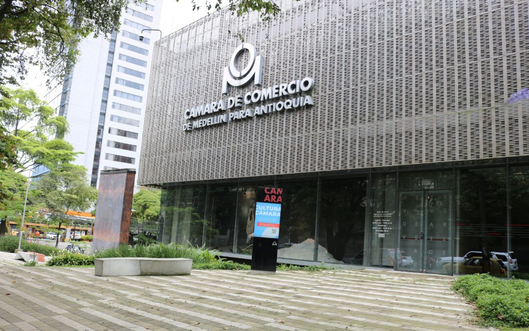 ¿Está en crisis financiera? Así pueden recibir asesoría jurídica gratuita personas y empresas