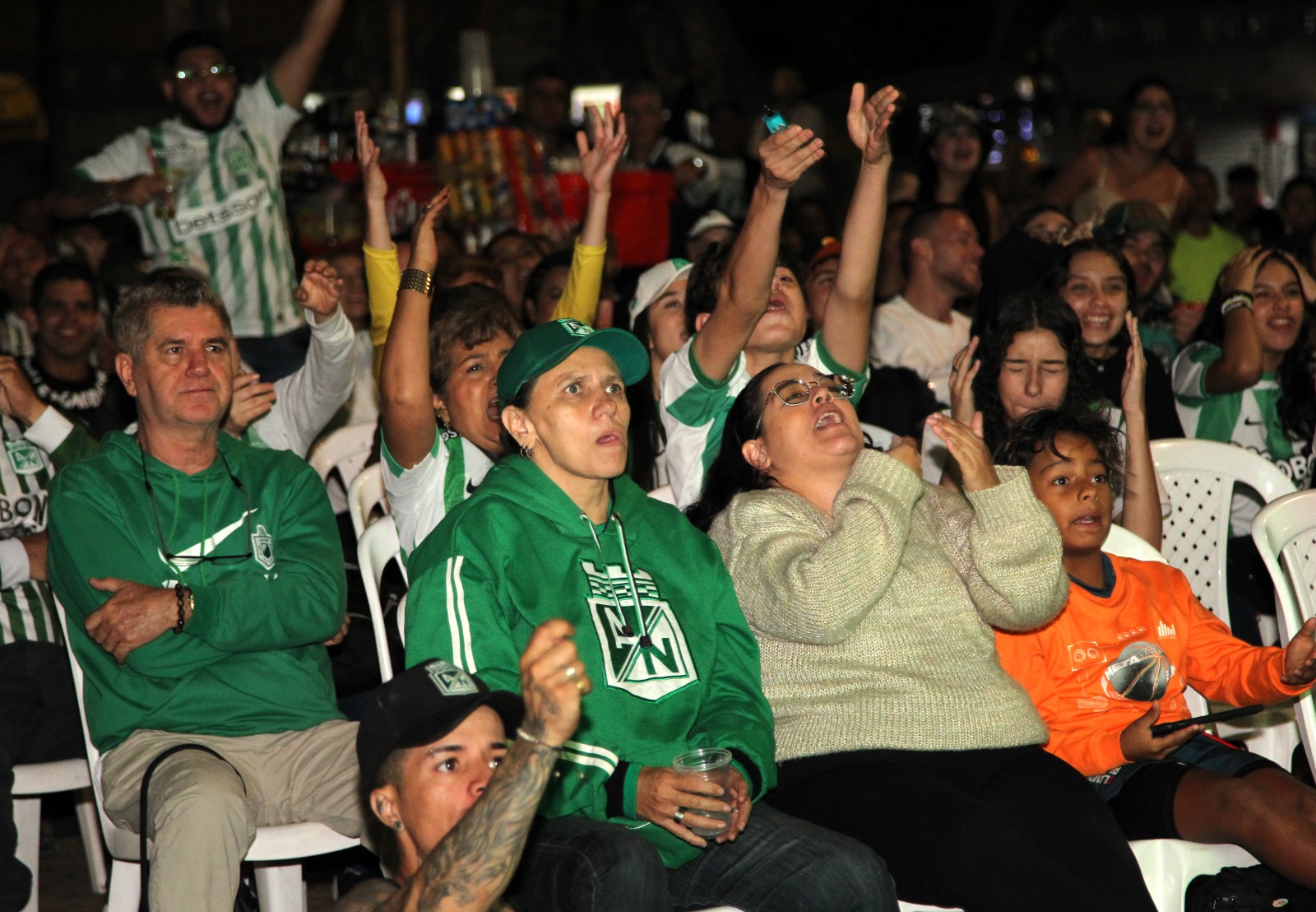 pantallas gigantes partido nacional