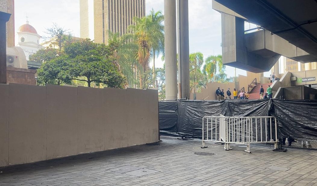Metro inició las obras en Parque Berrío mientras avanza el diálogo con vendedores informales