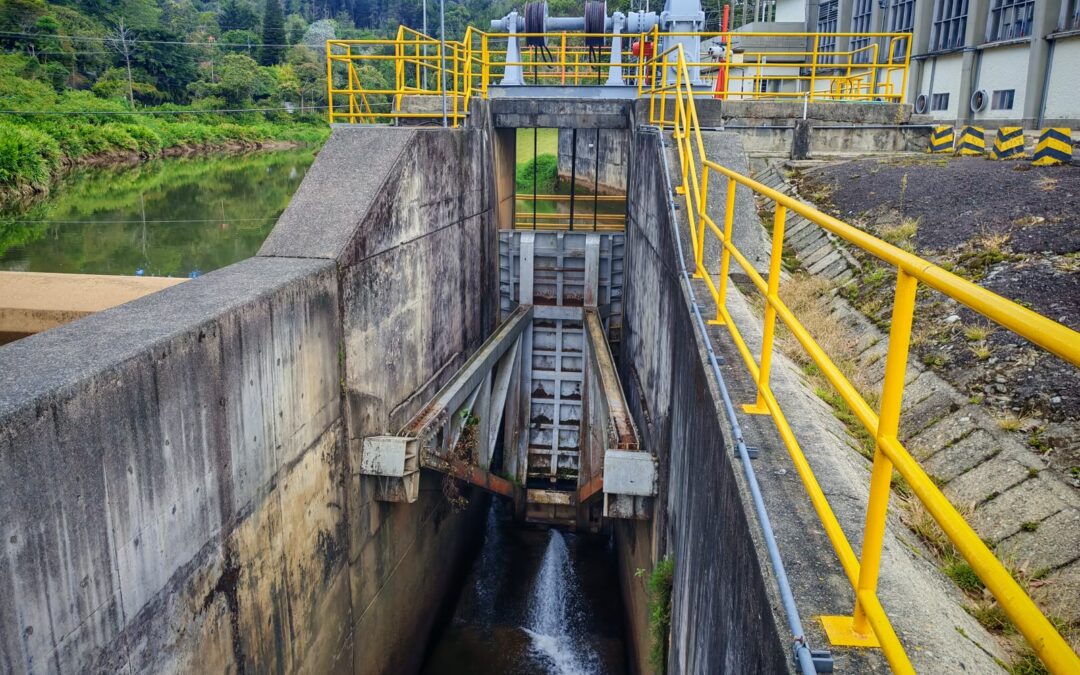 Fenómeno de El Niño comienza a sentirse en Medellín: habrá interrupciones de agua en seis comunas